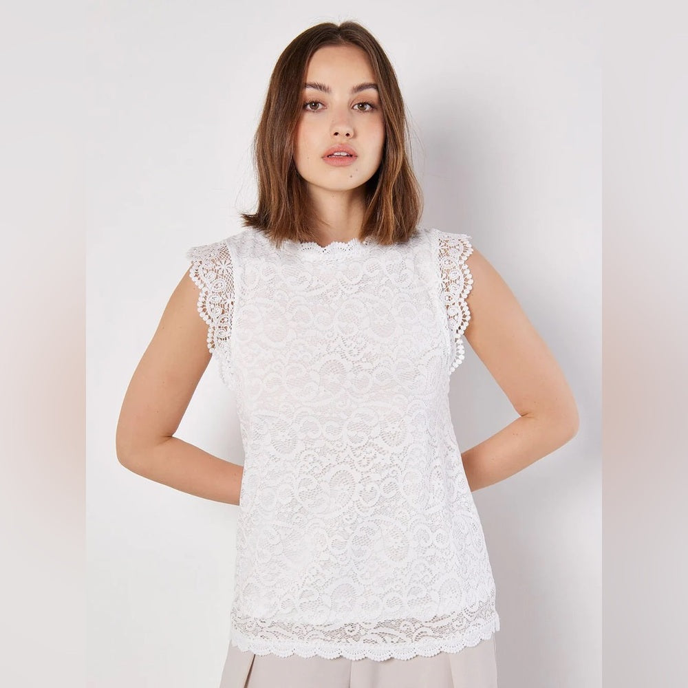 APRICOT π Lace Flutter Sleeve- White