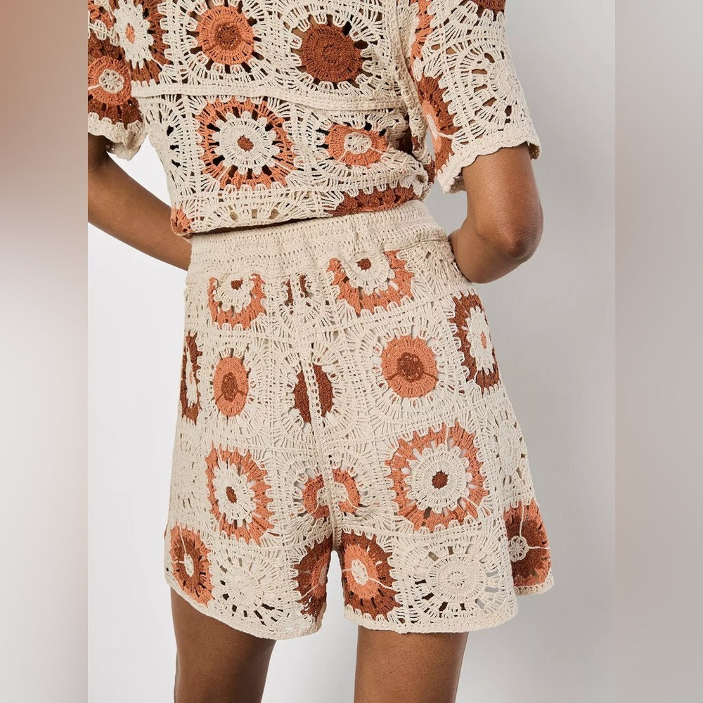 LAST ONE - APRICOT ๐ - Crochet Cream and Rust - SHORTS ONLY