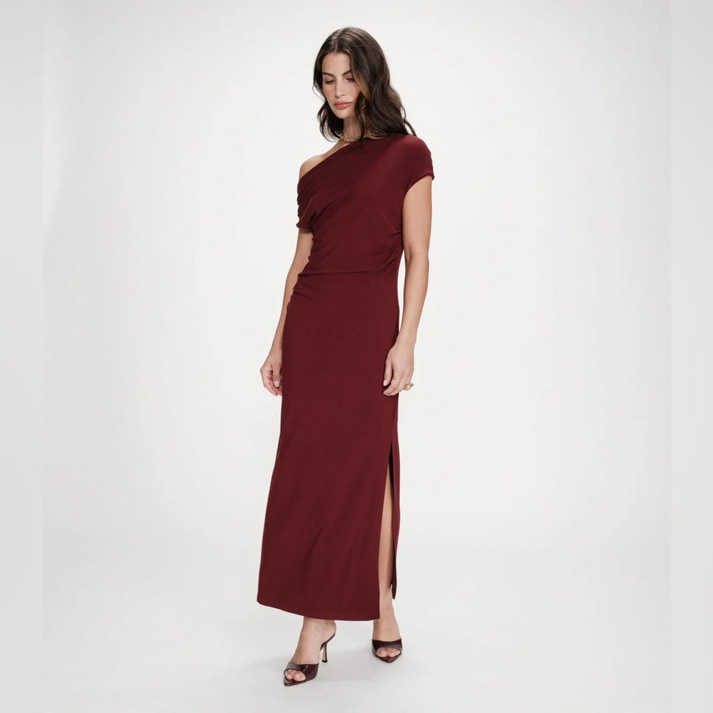 Grace & Mila - FITTED MAXI DRESS WITH ASYMMETRIC NECKLINE CHERRY VANITY