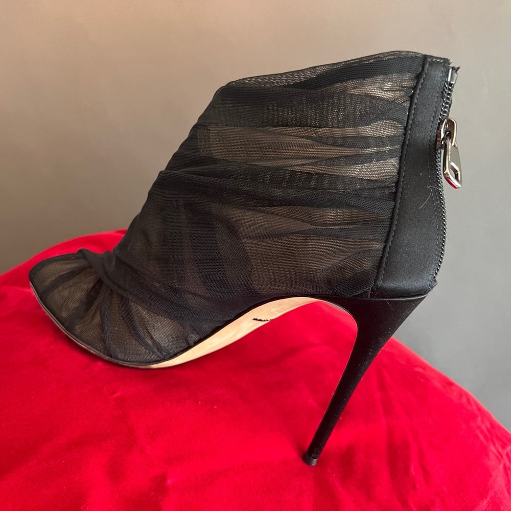 ⭐️🎉HOST PICK 🎉⭐️ Dolce & Gabbana Sheer Net Shoe