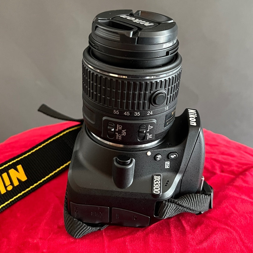 Nikon D3300 Brand New with Bag