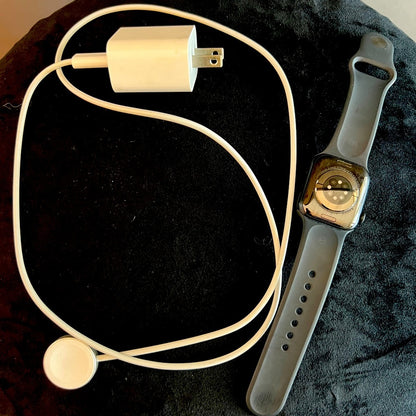Apple Watch with Strap - 7series - Aluminum