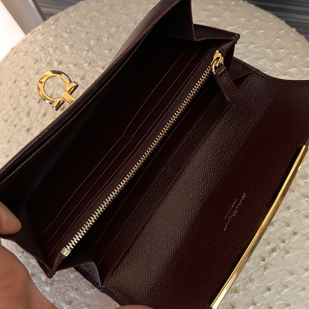 Salvatore Ferragamo Wallet - Lavendar Pebble