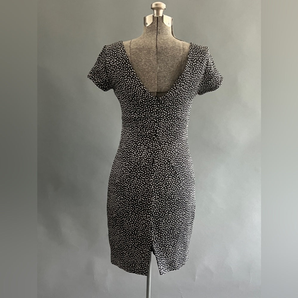 Armani collection Vintage V neck and back
