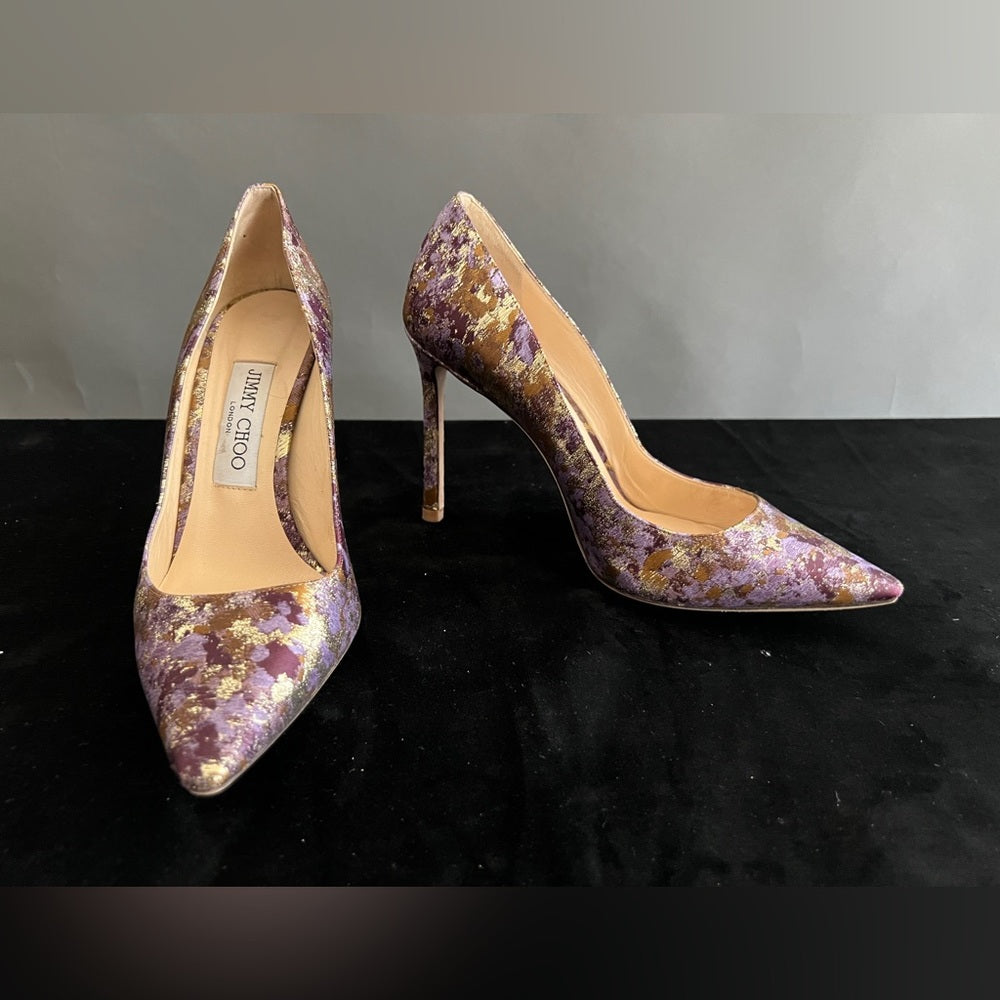 ⭐️🎉HOST PICK 🎉⭐️ Jimmy Choo Stunning Fabric Heel