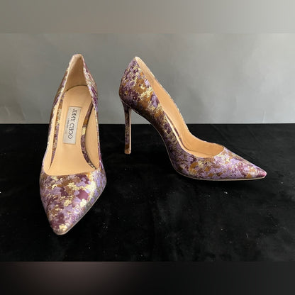 ⭐️🎉HOST PICK 🎉⭐️ Jimmy Choo Stunning Fabric Heel