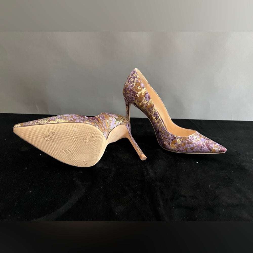 ⭐️🎉HOST PICK 🎉⭐️ Jimmy Choo Stunning Fabric Heel