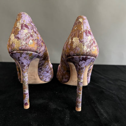 ⭐️🎉HOST PICK 🎉⭐️ Jimmy Choo Stunning Fabric Heel