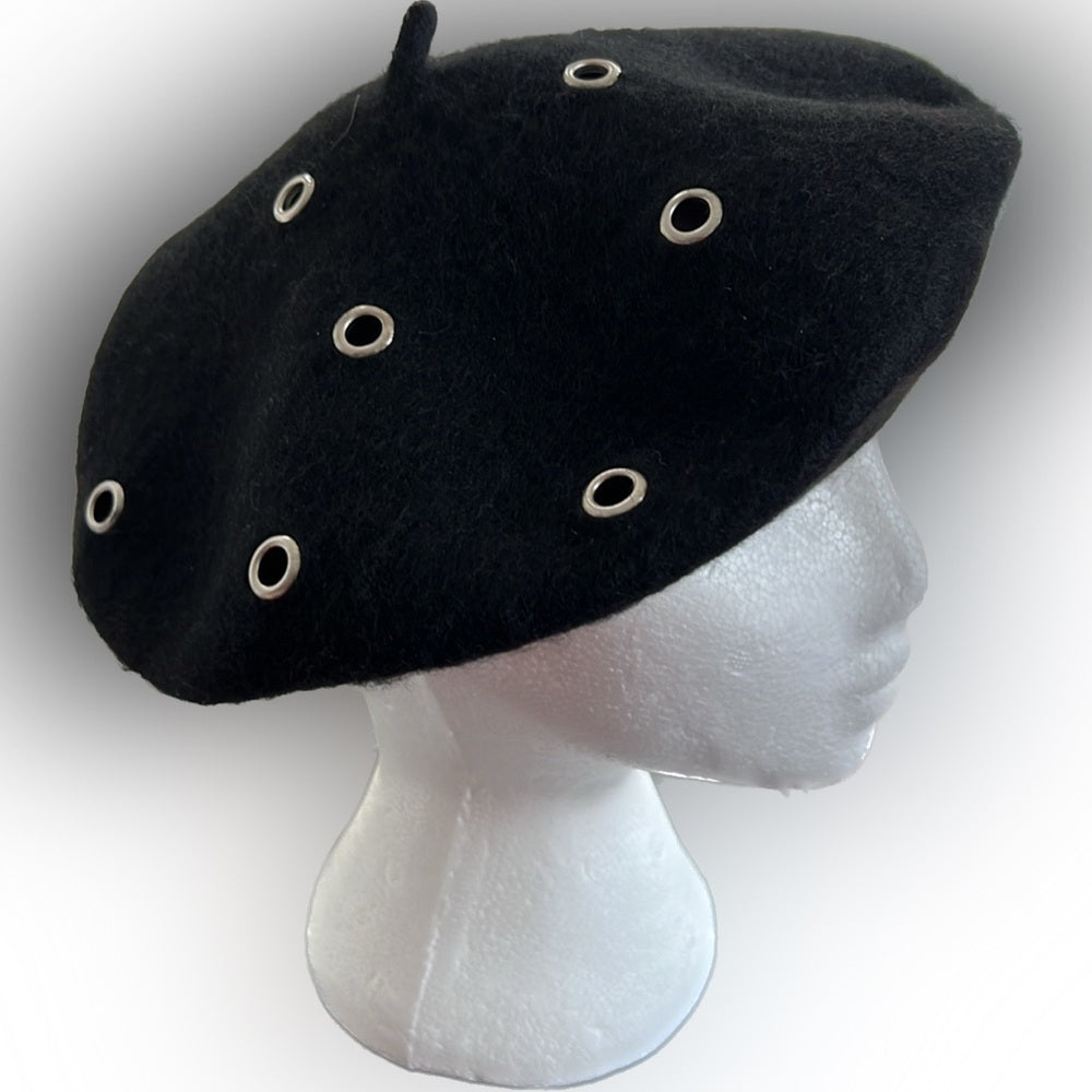 Black Beret With Gromets