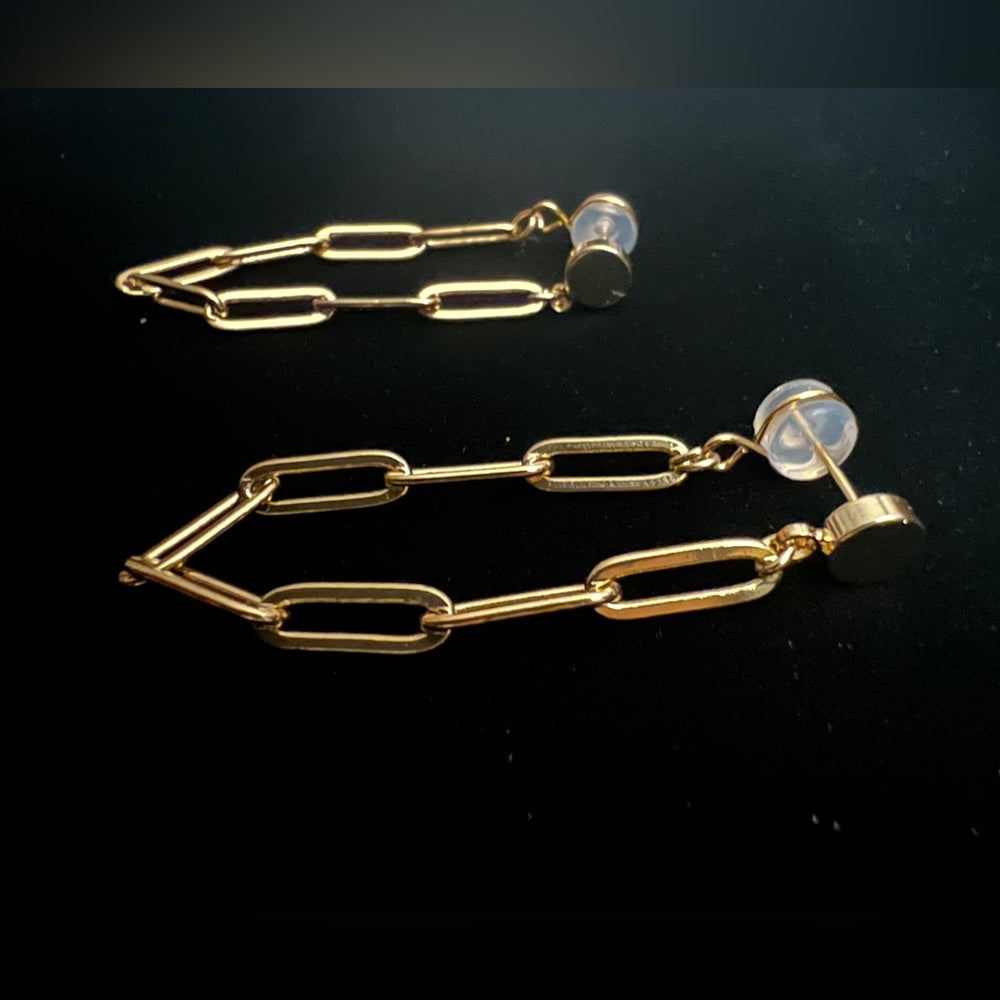 A Winner! ⭐️HOST PICK 🎉 1 Tier Paperclip 18kt Plated, SS & NOW SILVER Plated!