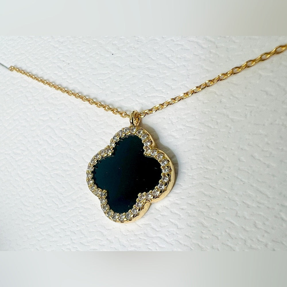🤍Crystal Clover Gold Dipped with Black enamel