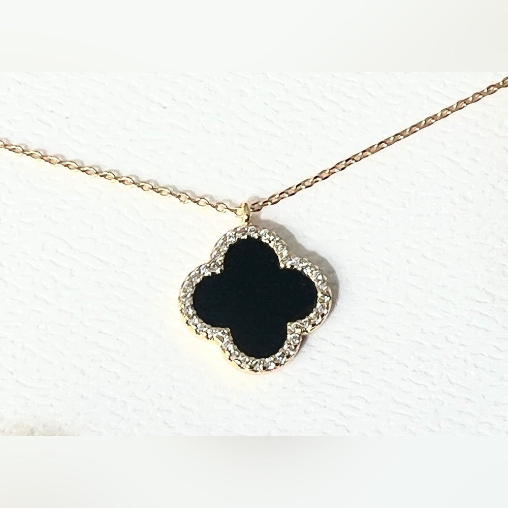 🤍Crystal Clover Gold Dipped with Black enamel