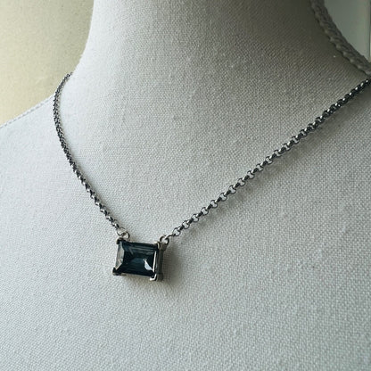 Silver Plated BVG Inspirito Chain with Black Diamond Glass Crystal Rectangle