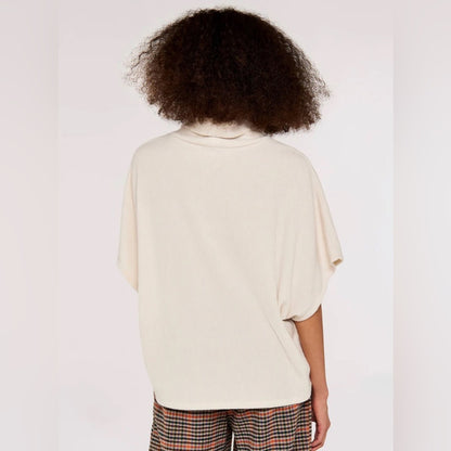 SO ♥️! Apricot - Apricot Roll Neck Soft Rib Cape