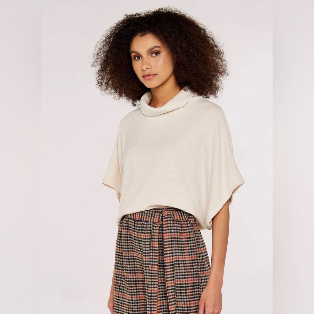 SO ♥️! Apricot - Apricot Roll Neck Soft Rib Cape