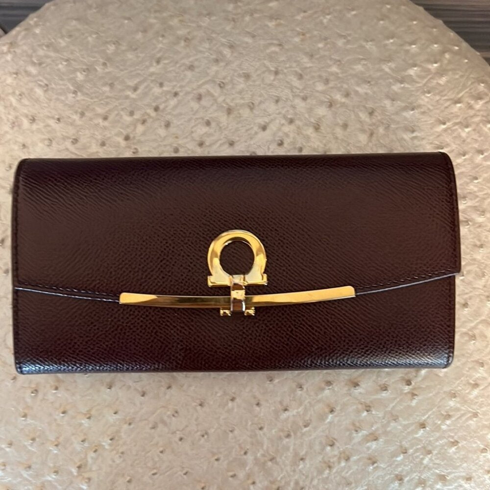 Salvatore Ferragamo Wallet - Lavendar Pebble