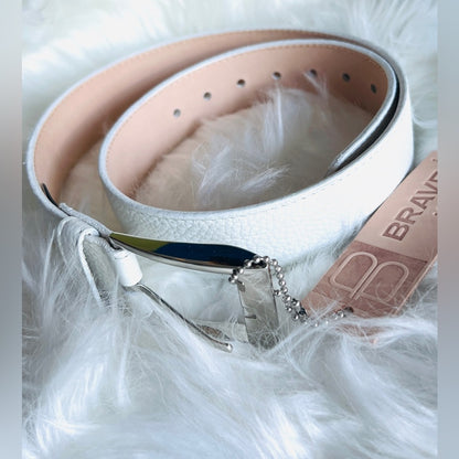 🇨🇦 Brave Leather Collection - White Pebble Style with silver buckle