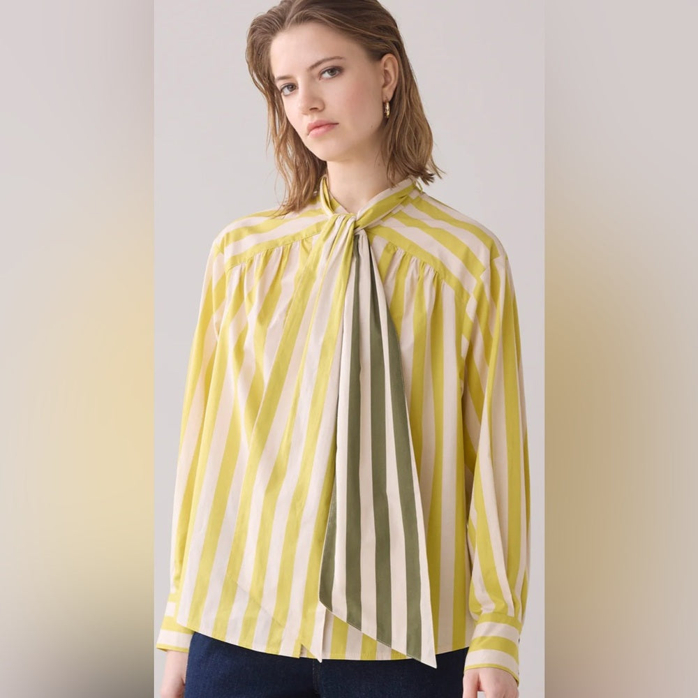BLOUSE WITH BOW IN CONTRAST
