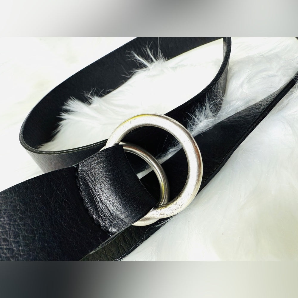 🇨🇦 Brave Leather Collection - Black with Silver hoops