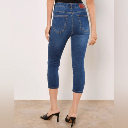 🍑Apricot- Sara Skinny Fit Capri Jeans (waist 26” stretch 28”)