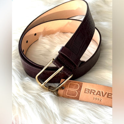🇨🇦 Brave Leather Collection - Wine Color Croc Leather and Gold Buckle