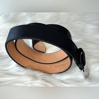 🇨🇦 Brave Leather Collection- HAISLEY smooth Black - Silver