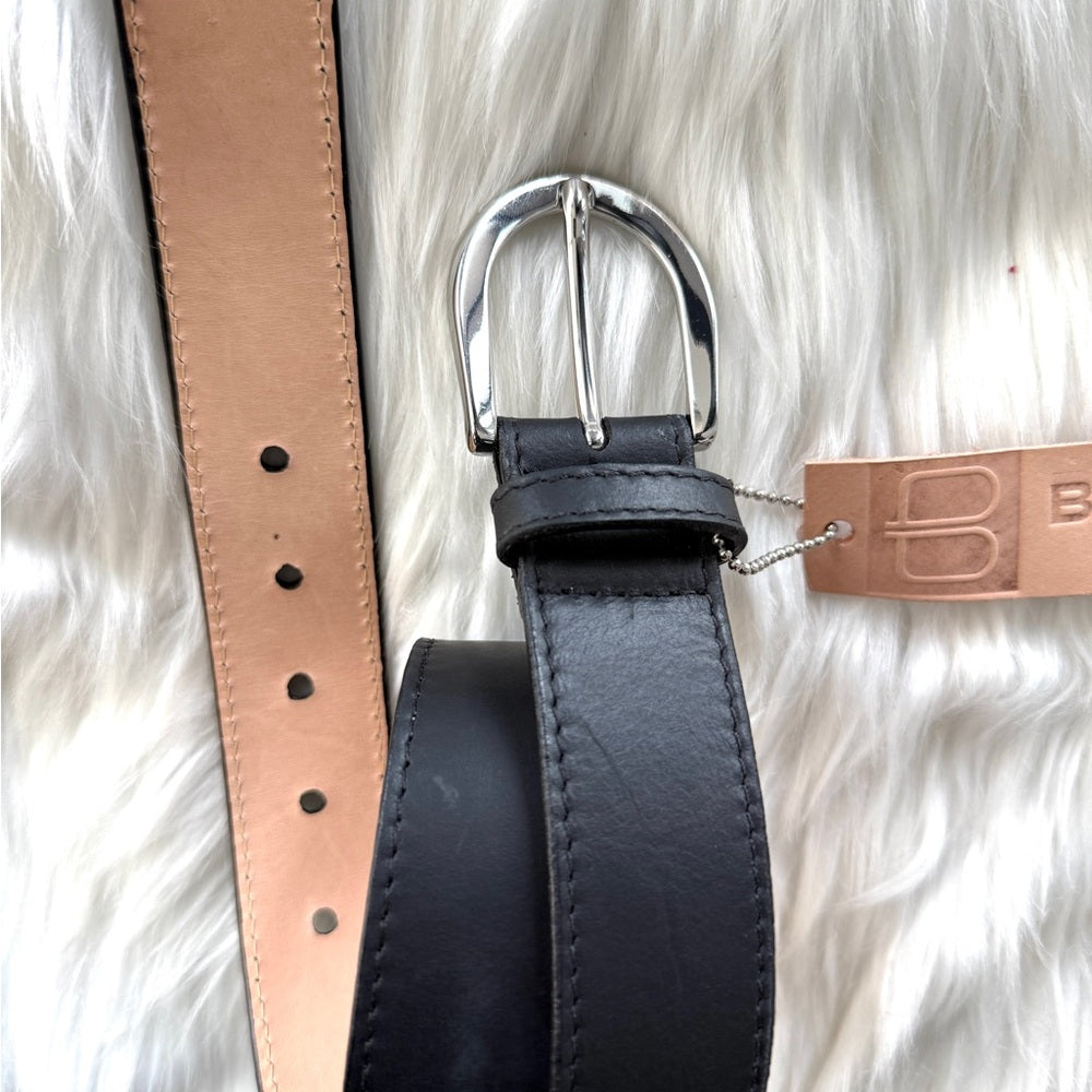 🇨🇦 Brave Leather Collection- HAISLEY smooth Black - Silver