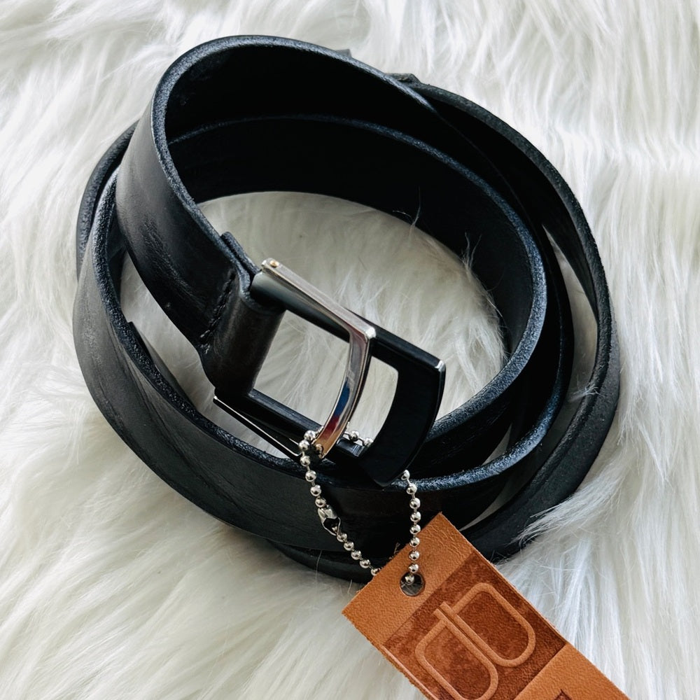 🇨🇦 Brave Leather Collection - FAULO - Black Leather - Silver & Black