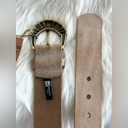 🇨🇦 Brave Leather Collection - Beige Leather with Gold Deco