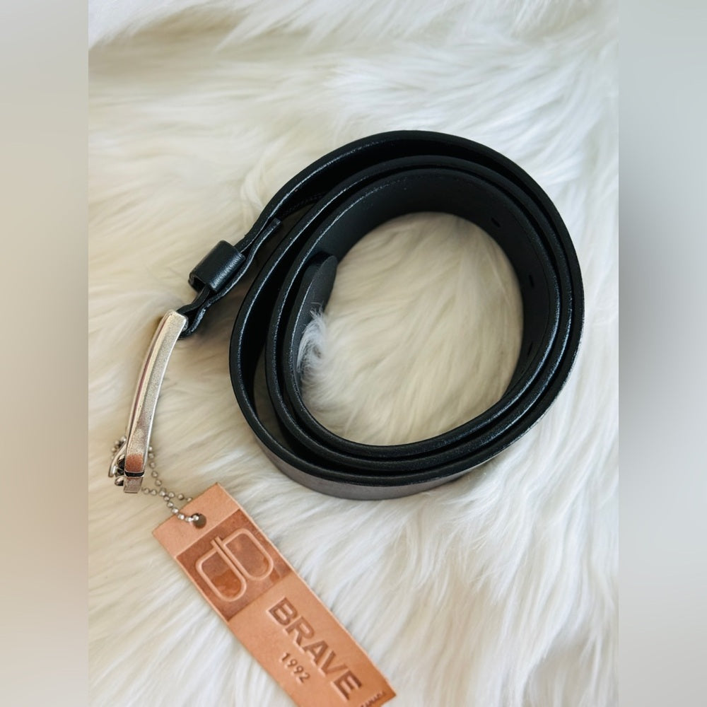 🇨🇦 Brave Leather Collection - SANAI Black Silver