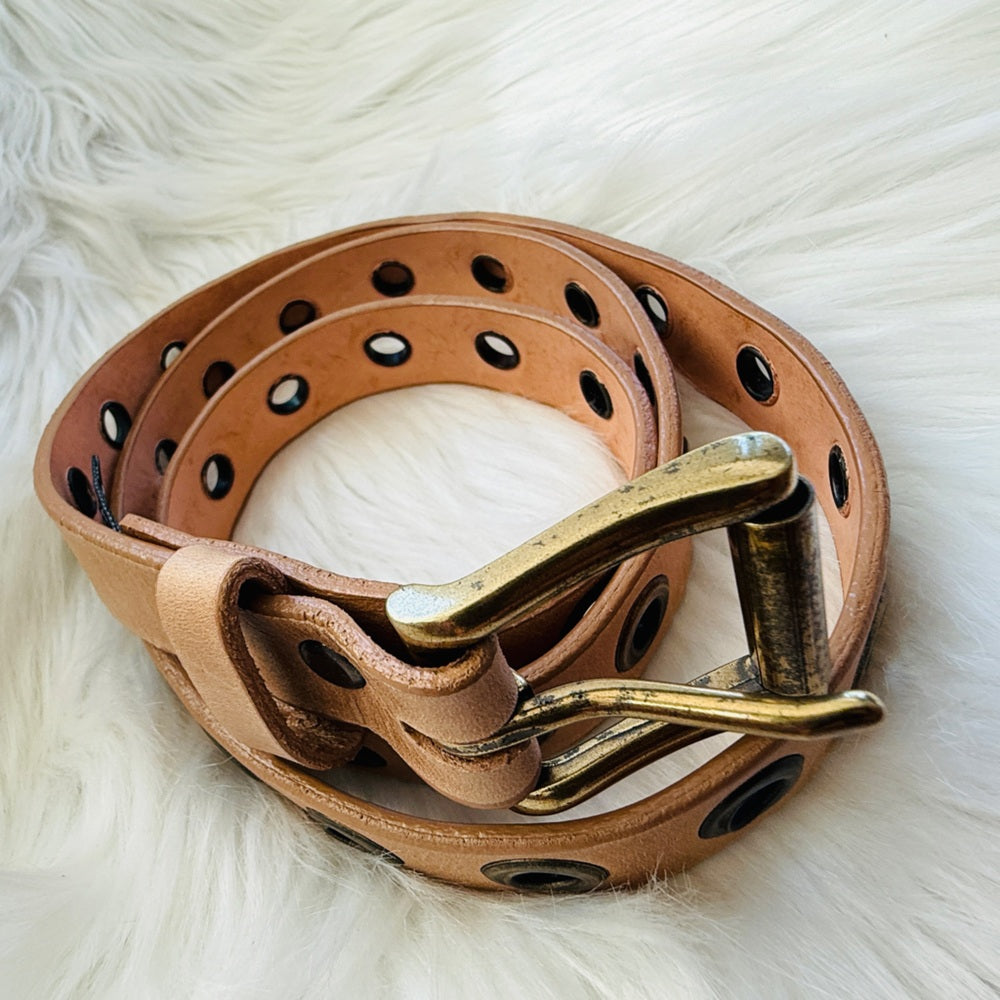 🇨🇦 Brave Leather Collection - NUDE Grommets Antique Gold