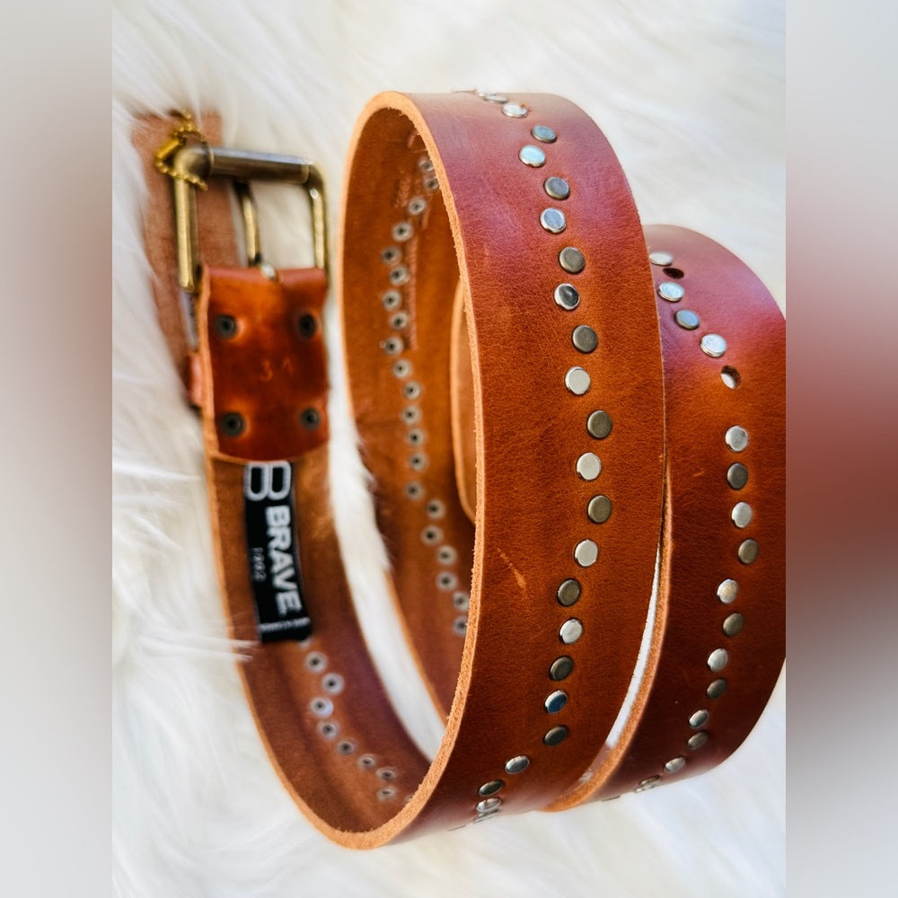 🇨🇦 Brave Leather Collection - JAAK Brown Studded Wave