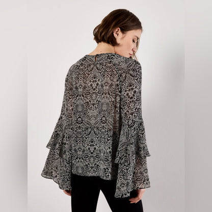Apricot 🍑 Paisley Print Ruffle Sleeve Blouse