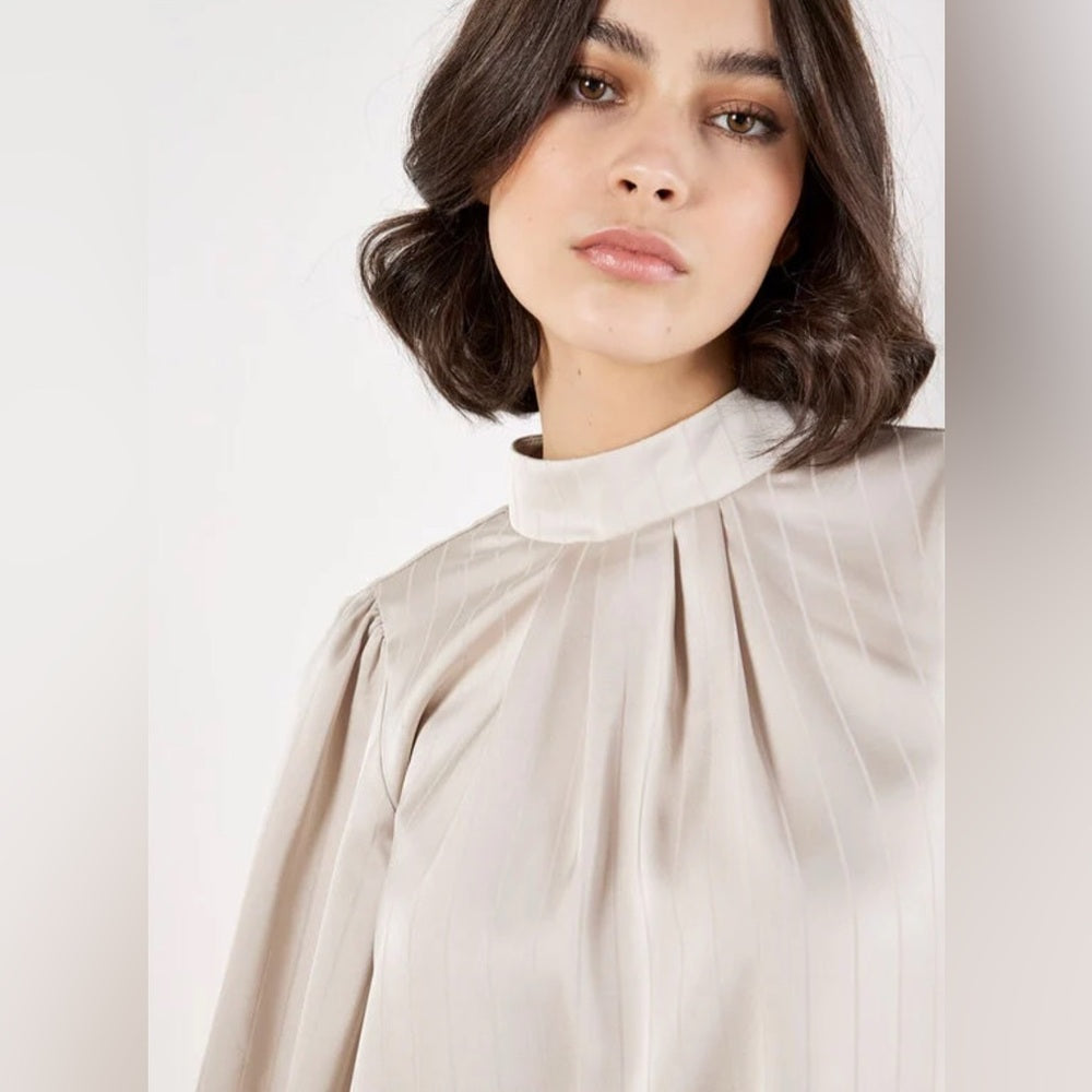 APRICOT 🍑- Satin Self-Stripe Tie Back Top