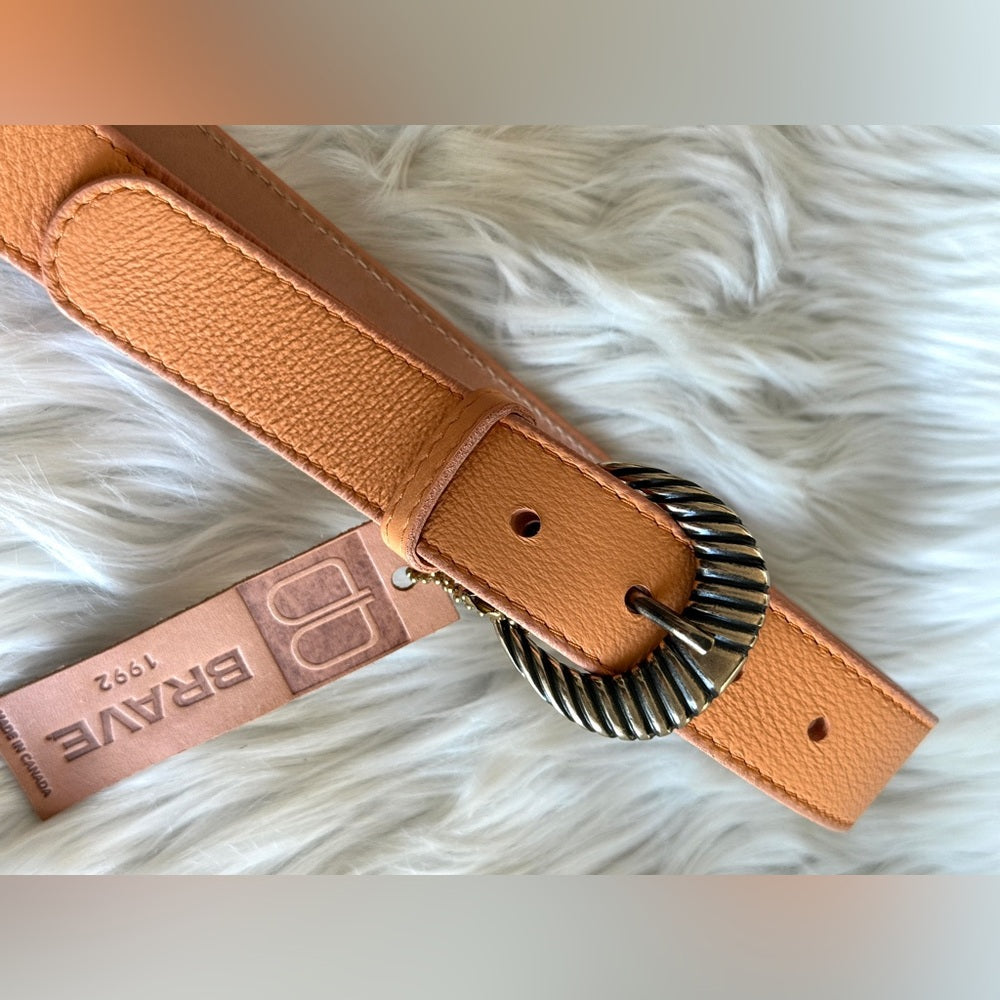 🇨🇦 Brave Leather Collection - Lisette