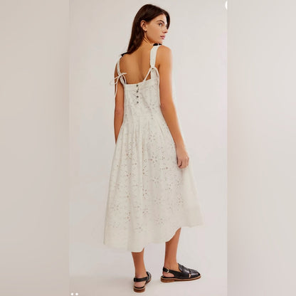 FREE PEOPLE 🕊️- Primavera Eyelet Midi
