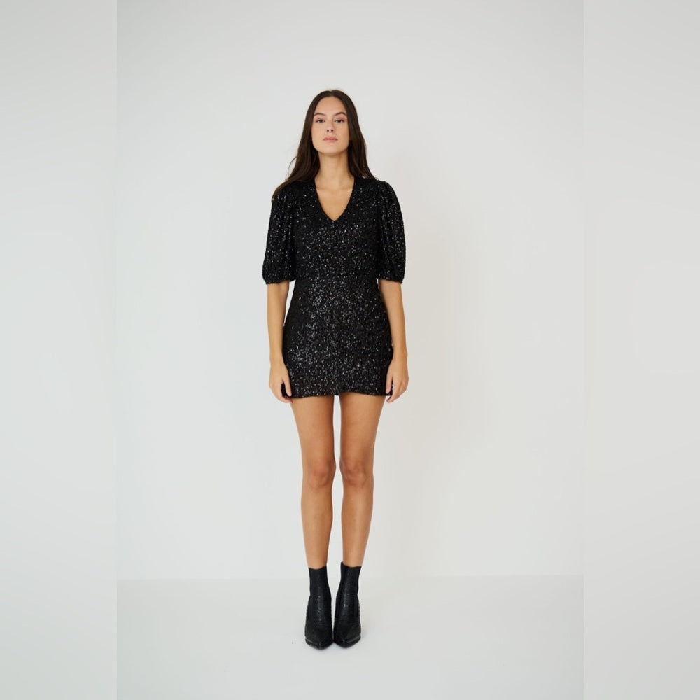 Anthropologie from PARIS - QUICK LISTING 🐰 ⏰ See u Soon *