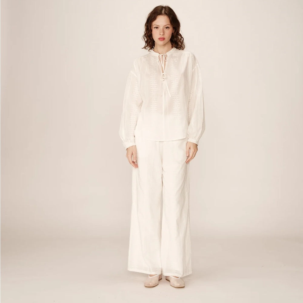 Grace & Mila - EMBROIDERED COLLAR
BLOUSE ECRU PERSIA