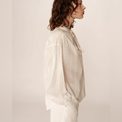 Grace & Mila - EMBROIDERED COLLAR
BLOUSE ECRU PERSIA