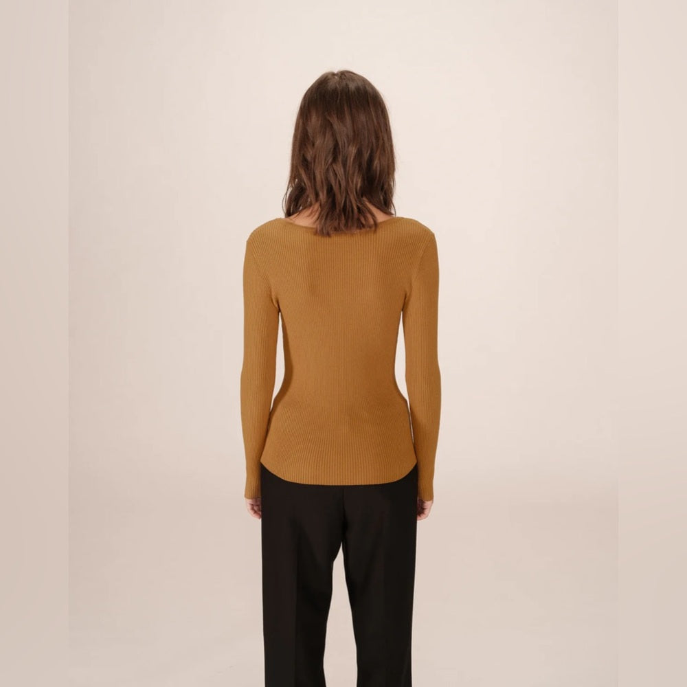 Grace & Mila - FINE KNIT SWEATER OCHER
SATURNIN