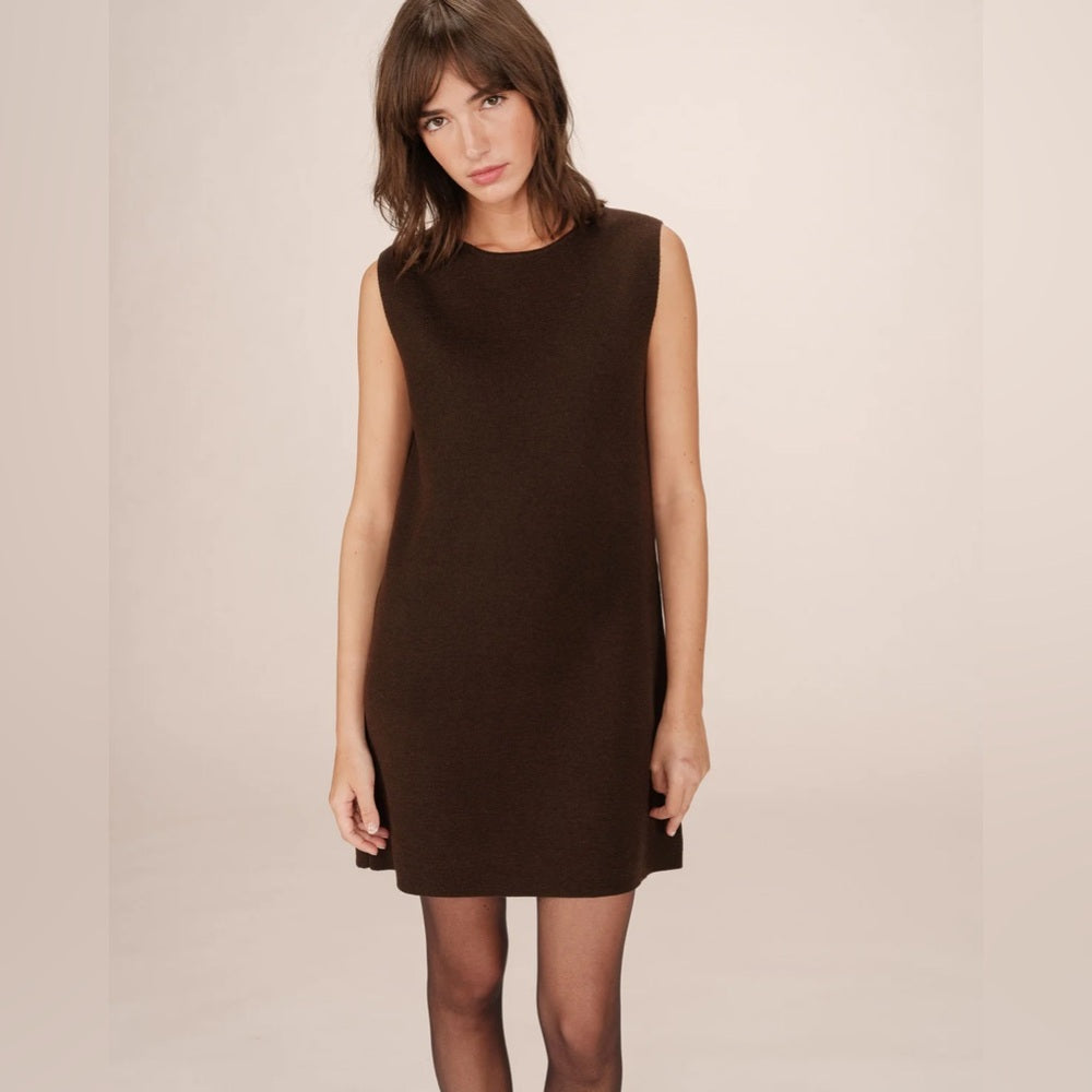 Grace & Mila - SHORT TAILORED DRESS
CHOCOLATE SARAH