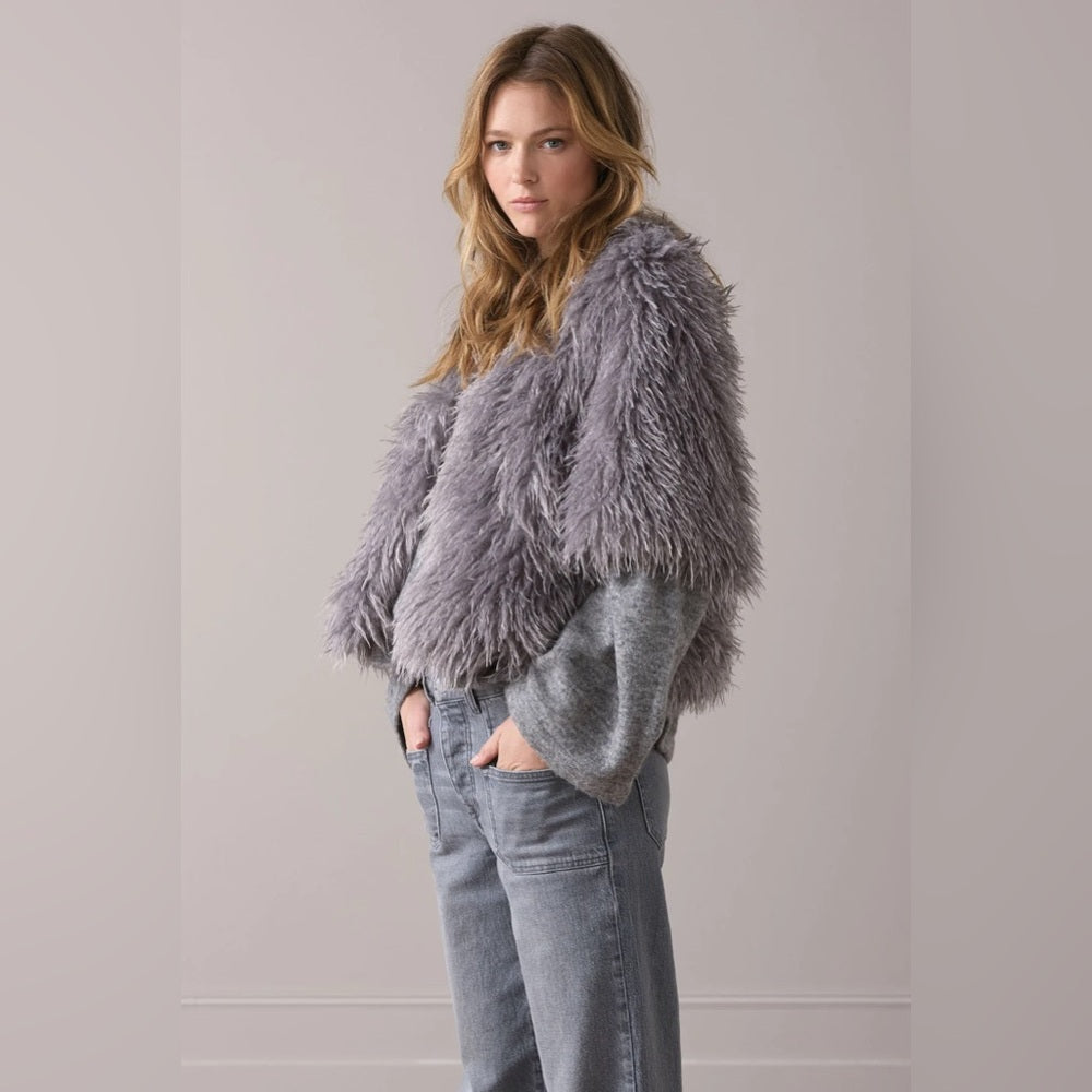 🚨  SUMMUM Notification 🚨 The Golden Thread …. Euro Chic