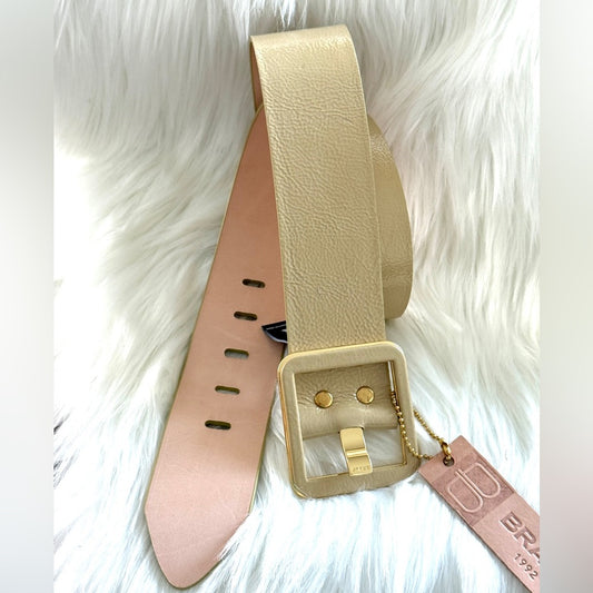 🇨🇦 Brave Leather Collection - tan Patent Leather w gold Accent MAKANI