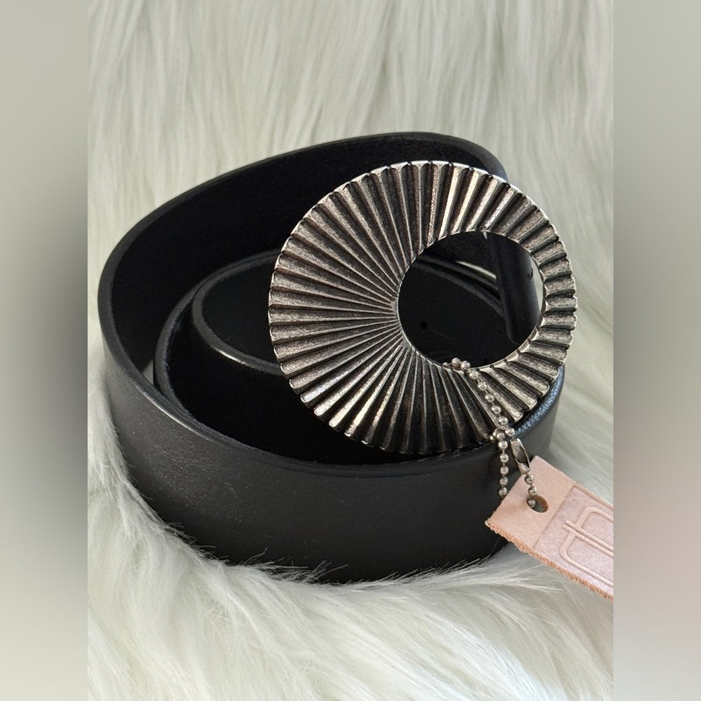 🇨🇦 Brave Leather Collection - Black Leather w SILVER buckle JAZZLYN