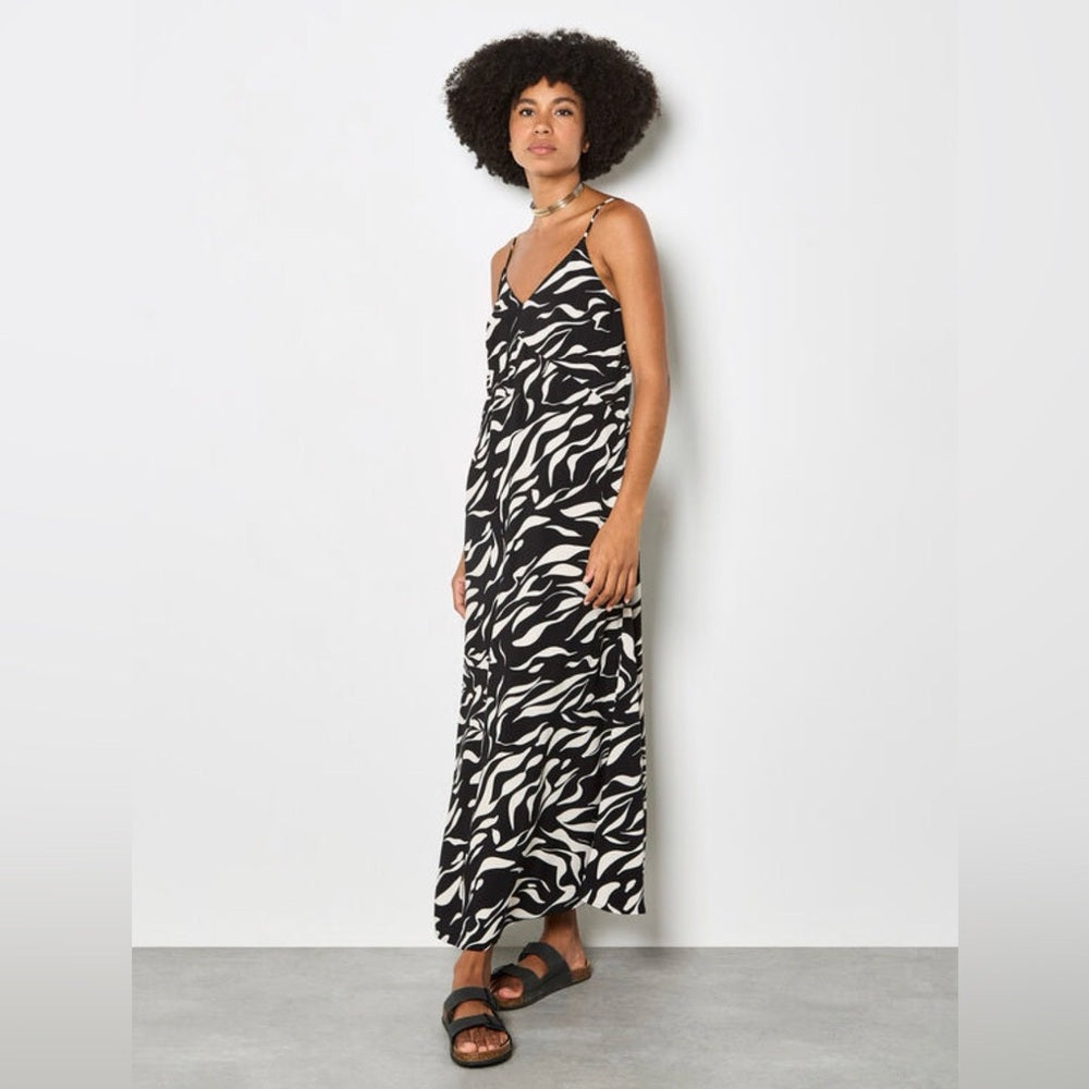 APRICOT 🍑 - Animal Print Cami Dress