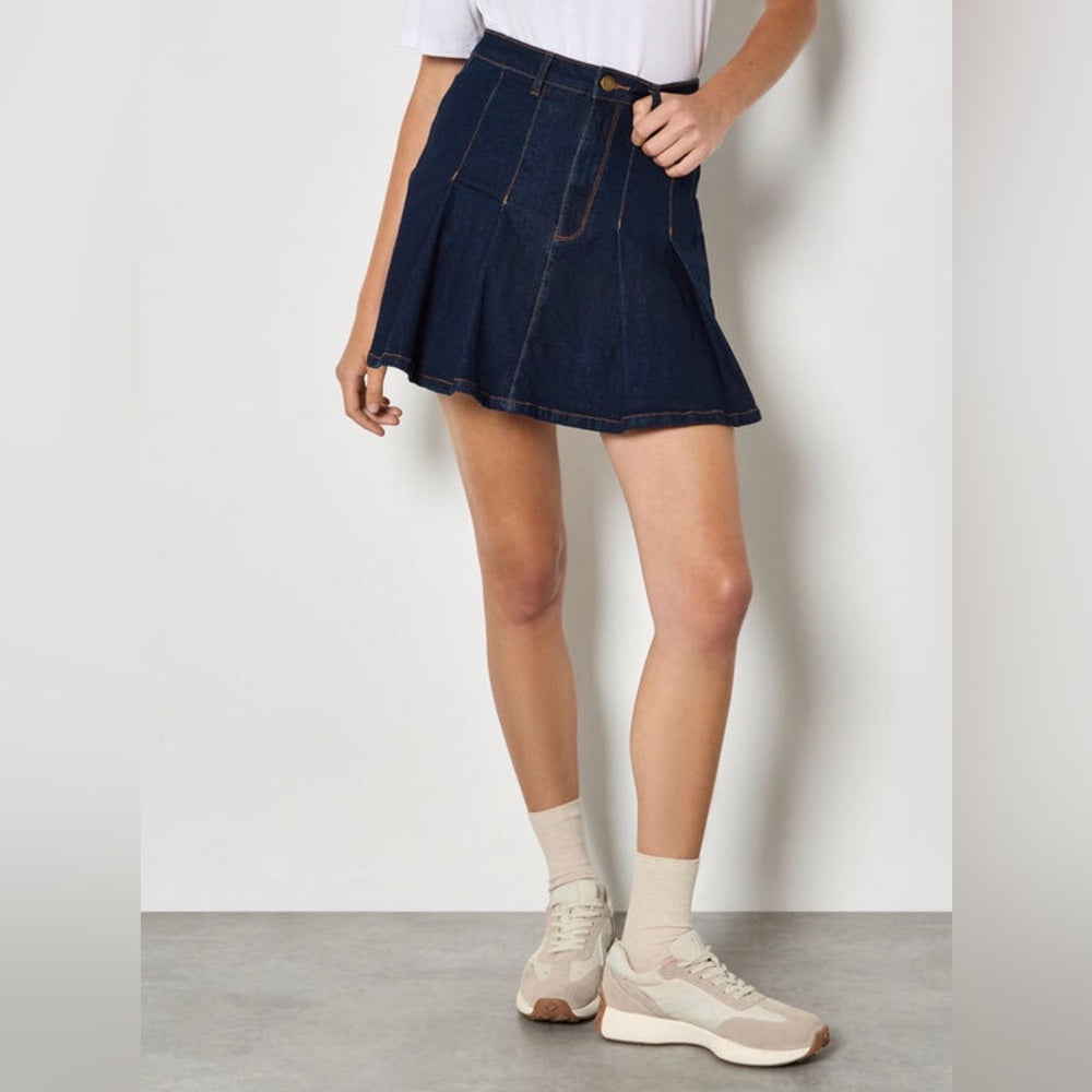 Apricot 🍑 - pleaded denim skirt