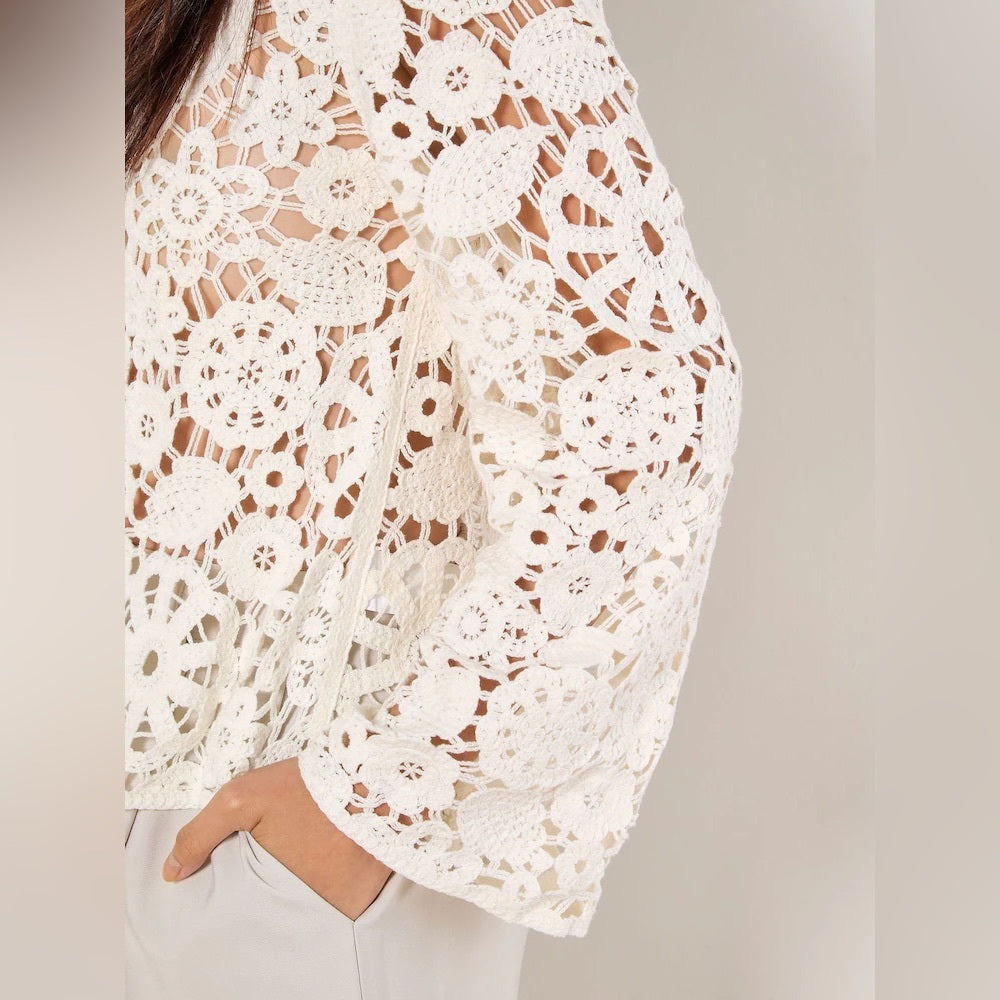APRICOT 🍑- Women's White Crochet Lace Long-Sleeve Top