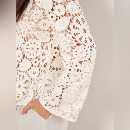 APRICOT 🍑- Women's White Crochet Lace Long-Sleeve Top