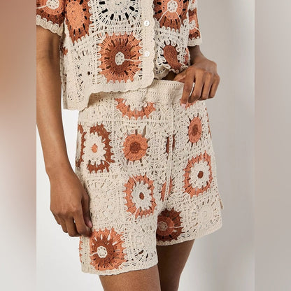 LAST ONE - APRICOT 🍑 - Crochet Cream and Rust - SHORTS ONLY