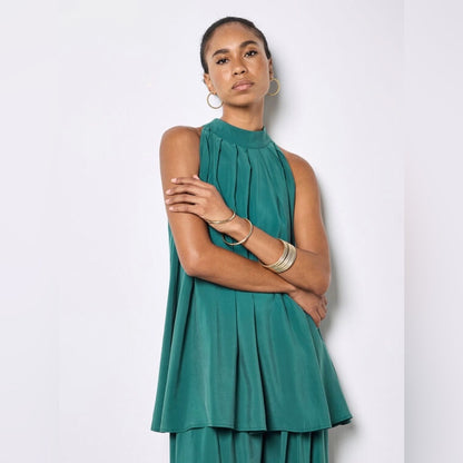 APRICOT 🍑 - Sleeveless Teal Pleated Swing Top